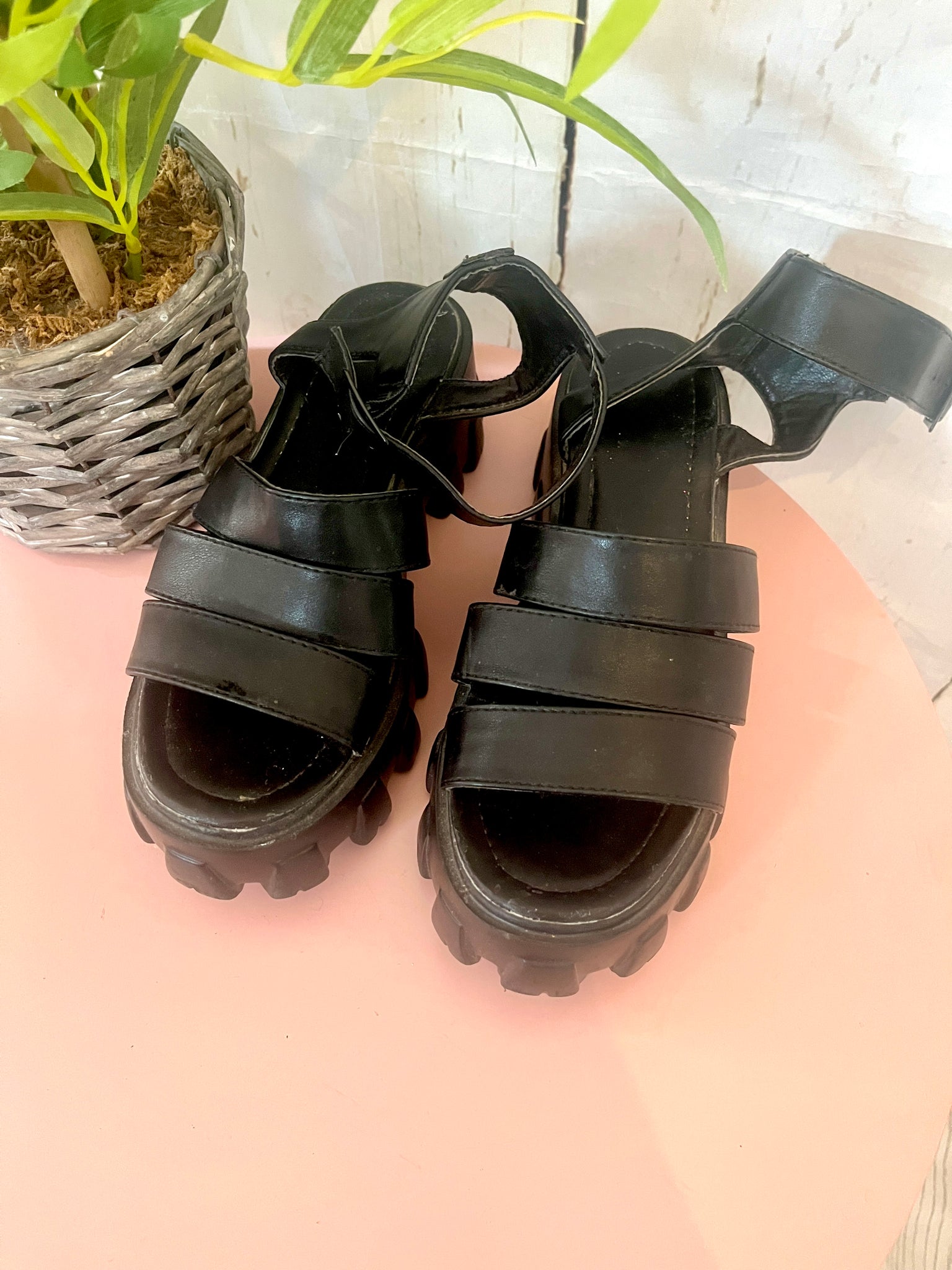 Evie Sandals