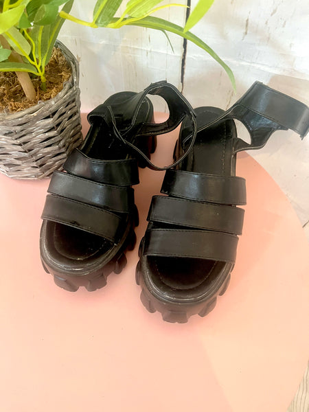 Evie Sandals